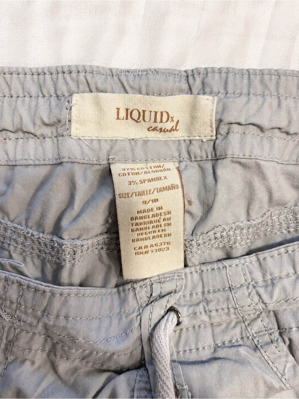 Liquid Casual Light Gray Drawstring Cargo Capris size 9/10 - Picture 3 of 3